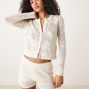 Abercrombie Floral Open Stitch Long Sleeve Cardigan Cream Size M